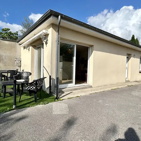 La Des Lilas Villa *
